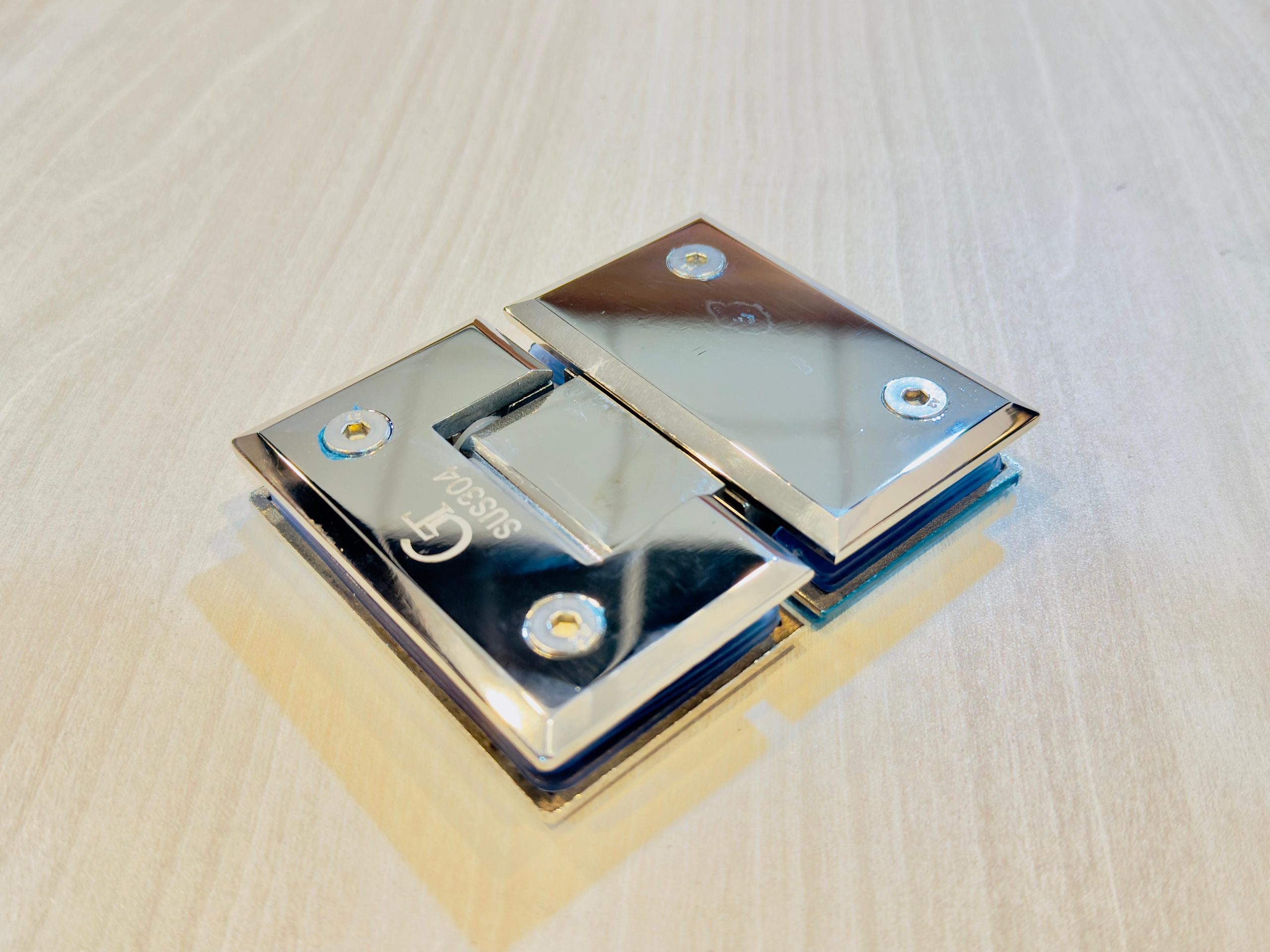 Glass-to-Glass-180-Degree-Door-Hinge-scaled
