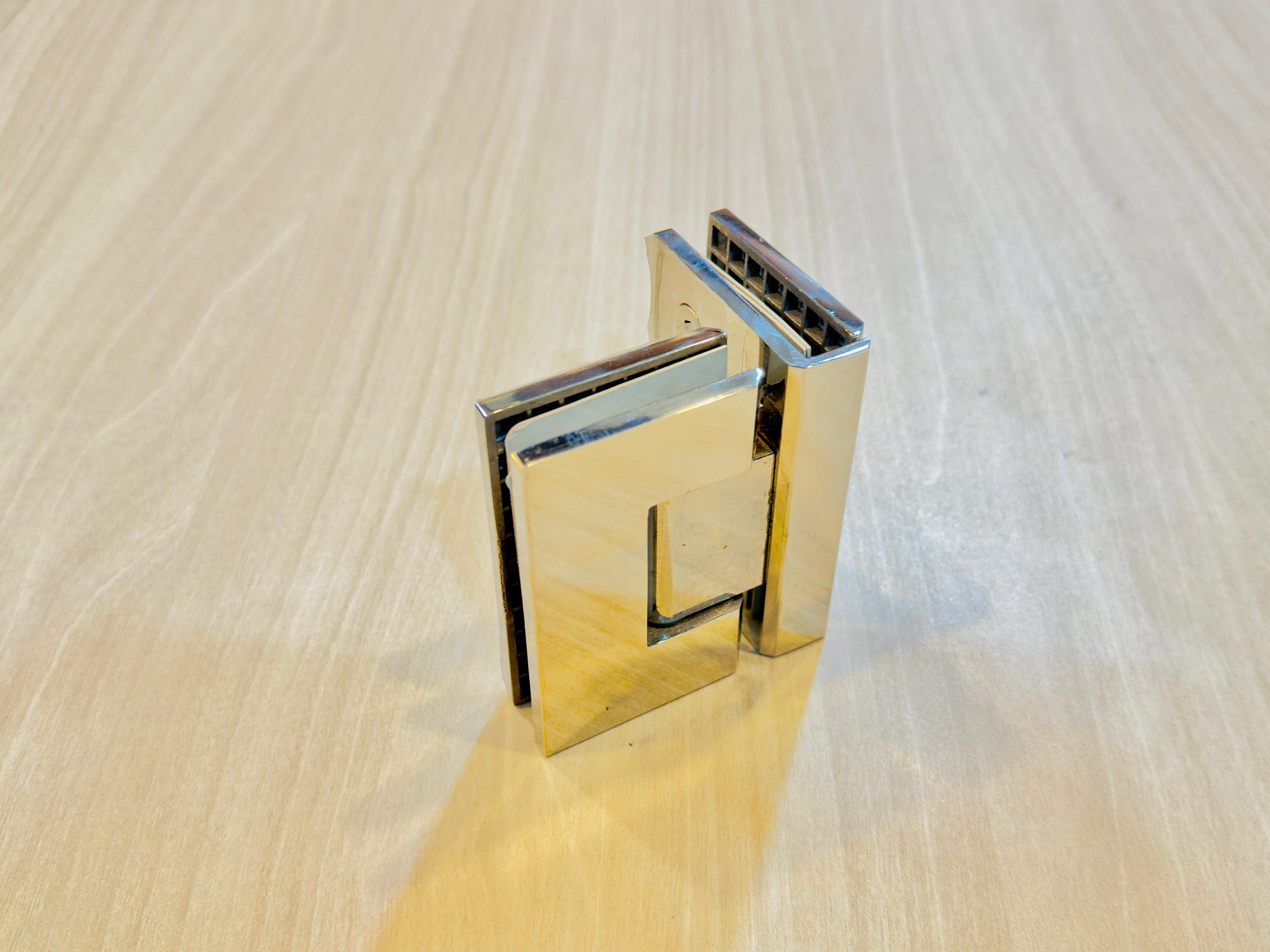 Glass-to-Glass-90-degree-hinge-scaled