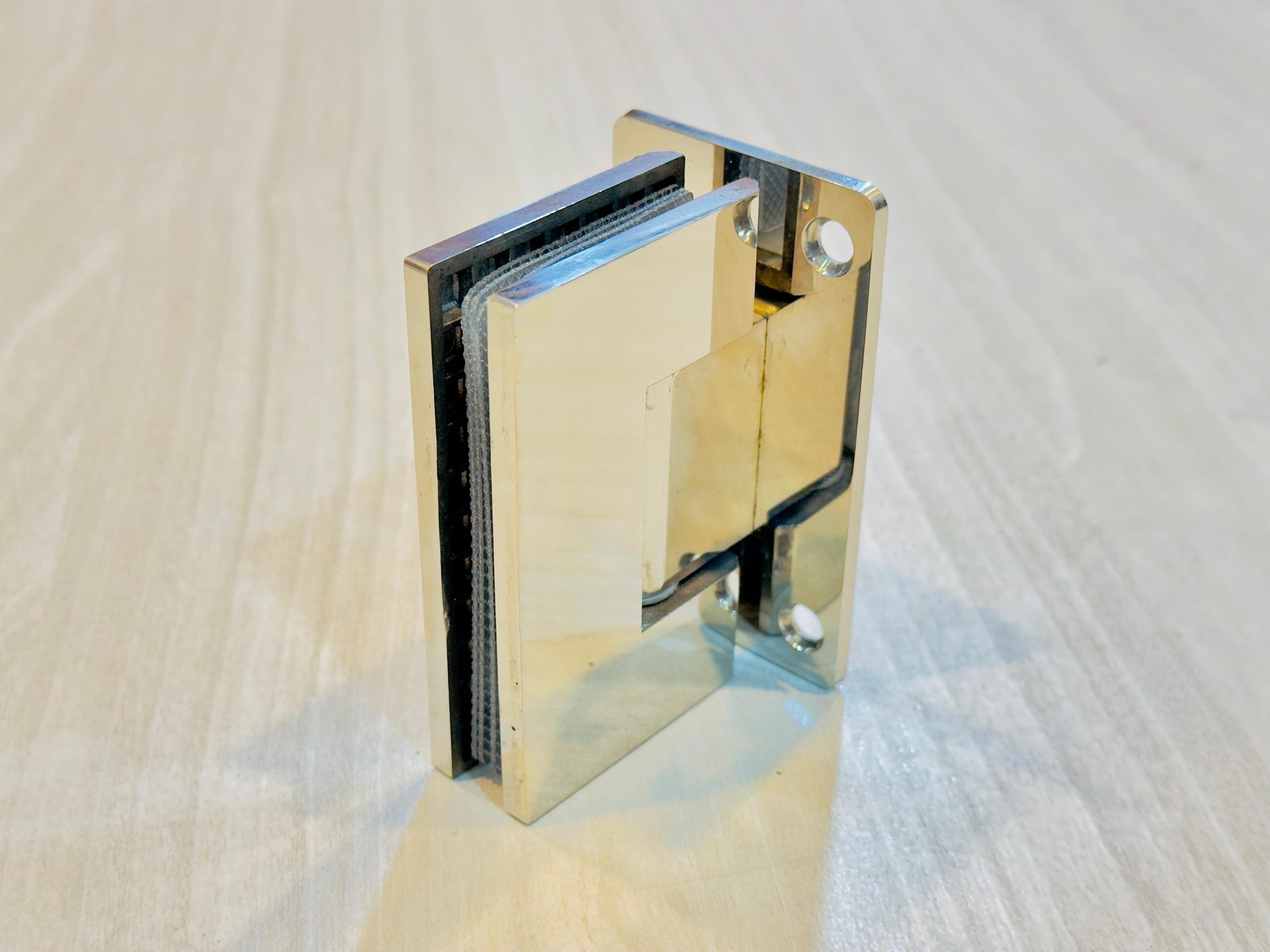 Glass-to-wall-Hinge-scaled